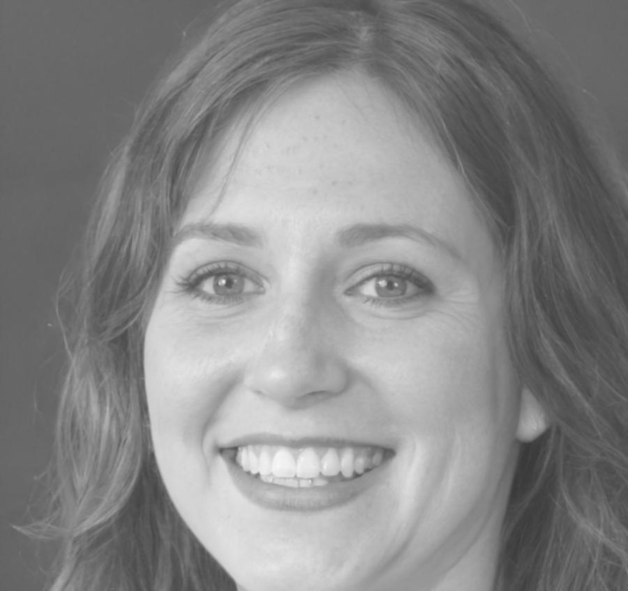 Instructora especialista en análisis presupuestario